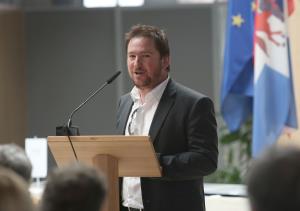 PODELITEV PRIZNANJ 03 FOTO LJUBO VUKELIČ